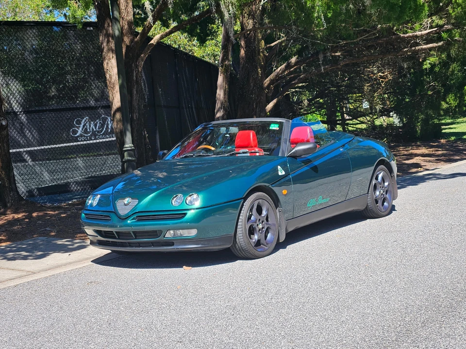 1996 Alfa Romeo 916 GTV & Spider - Image 8 of 31