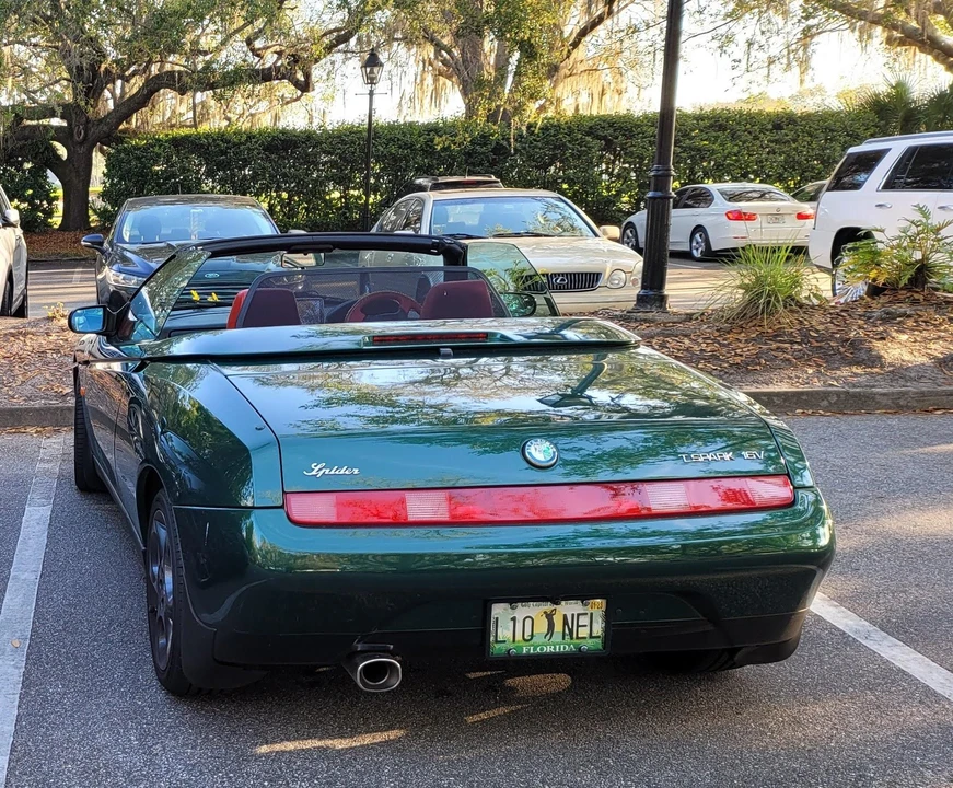 1996 Alfa Romeo 916 GTV & Spider - Image 14 of 31