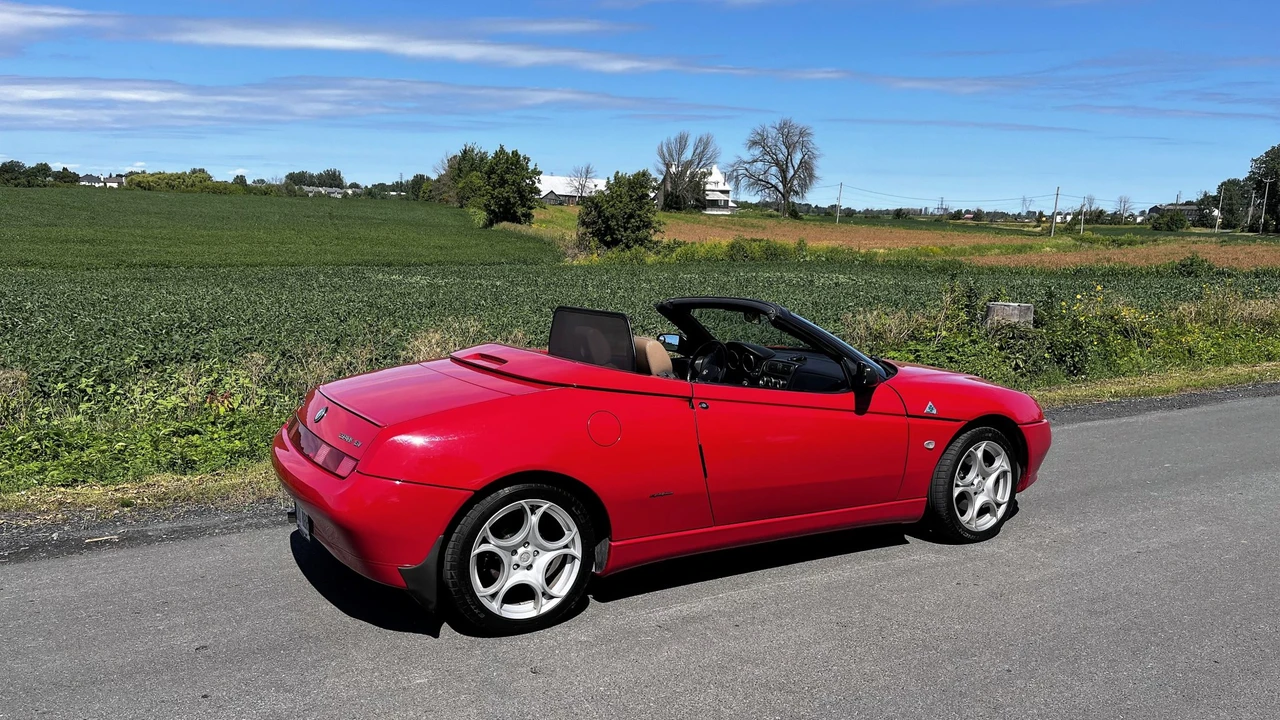 1996 Alfa Romeo 916 GTV & Spider - Image 28 of 31