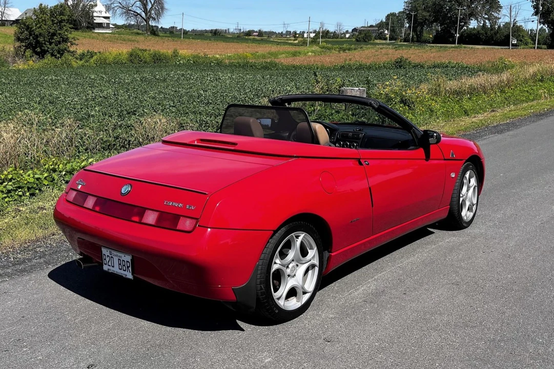 1996 Alfa Romeo 916 GTV & Spider - Image 26 of 31