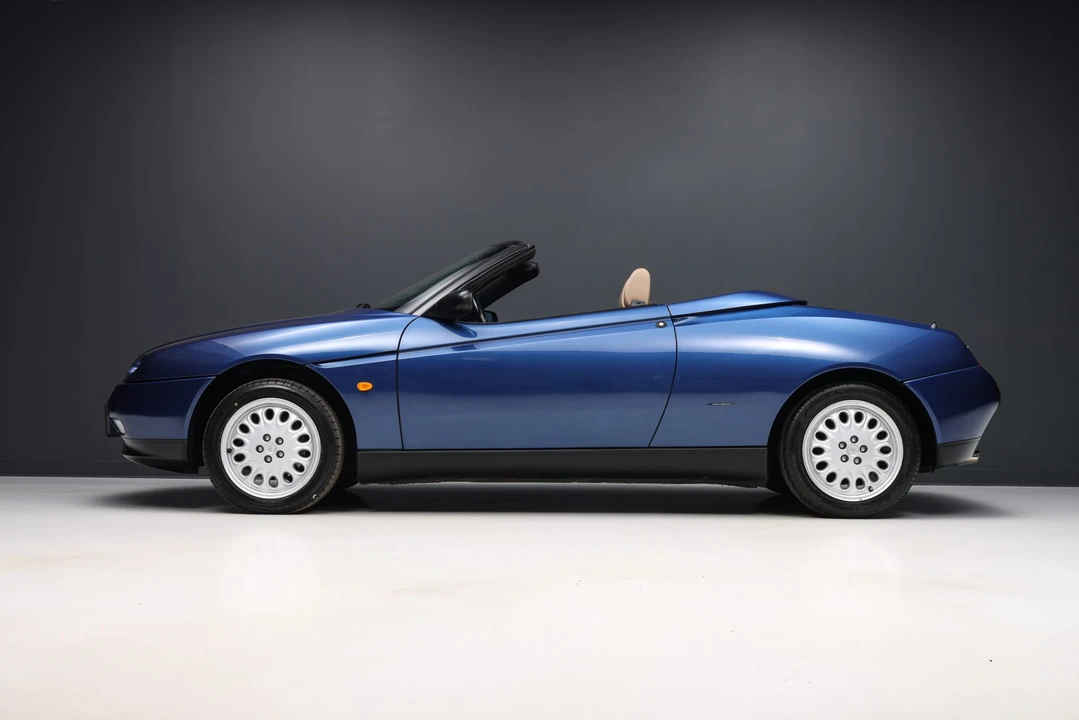 1996 Alfa Romeo 916 GTV & Spider - Image 15 of 31