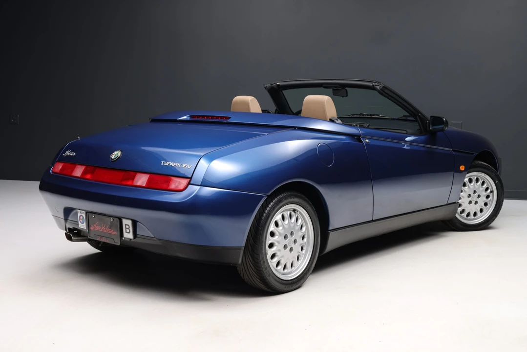 1996 Alfa Romeo 916 GTV & Spider - Image 9 of 31