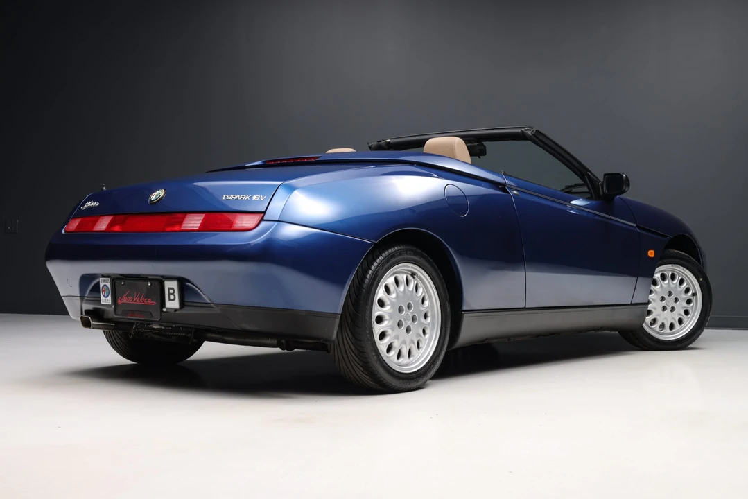 1996 Alfa Romeo 916 GTV & Spider - Image 10 of 31