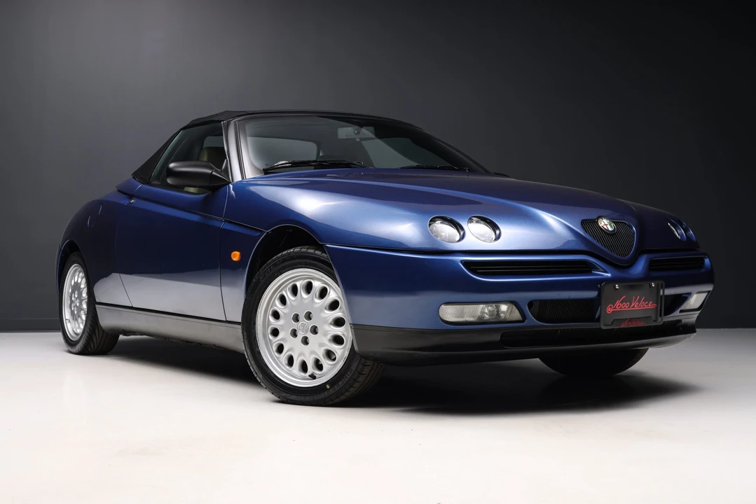 1996 Alfa Romeo 916 GTV & Spider - Image 22 of 31