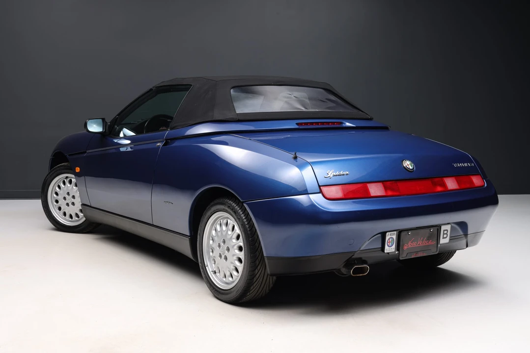 1996 Alfa Romeo 916 GTV & Spider - Image 29 of 31