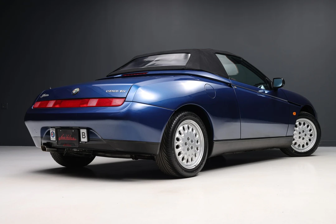 1996 Alfa Romeo 916 GTV & Spider - Image 26 of 31