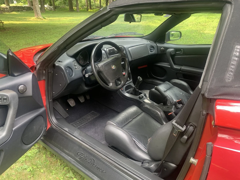 1996 Alfa Romeo 916 GTV & Spider - Image 27 of 31