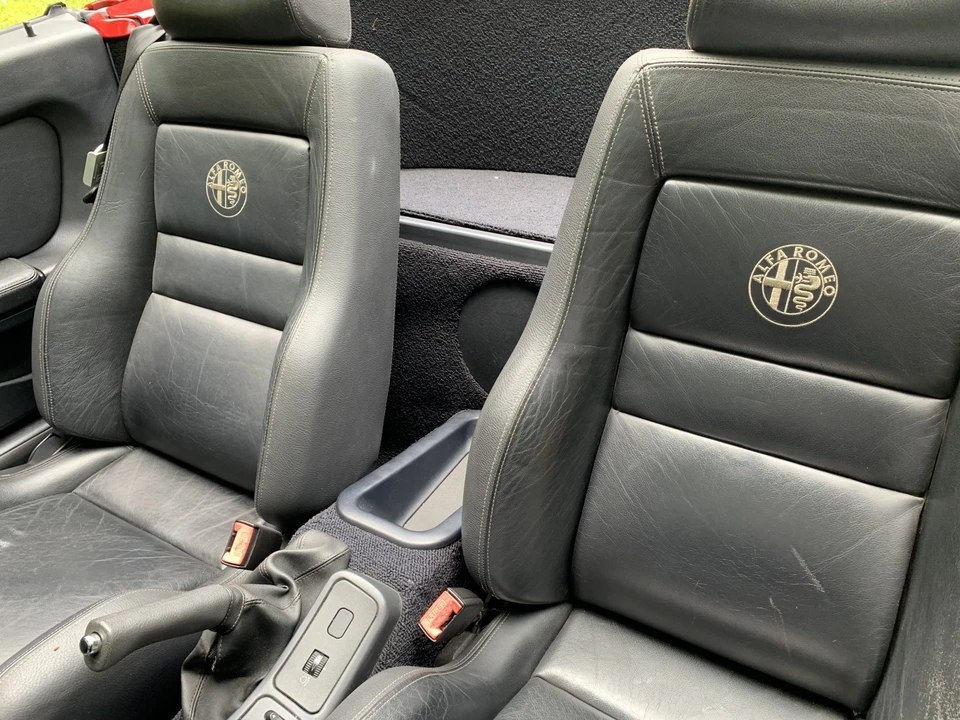 1996 Alfa Romeo 916 GTV & Spider - Image 28 of 31