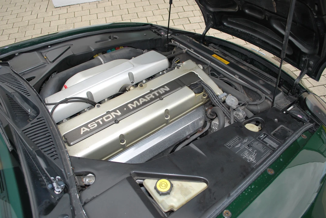 1996 Aston Martin DB7 - Image 2 of 2