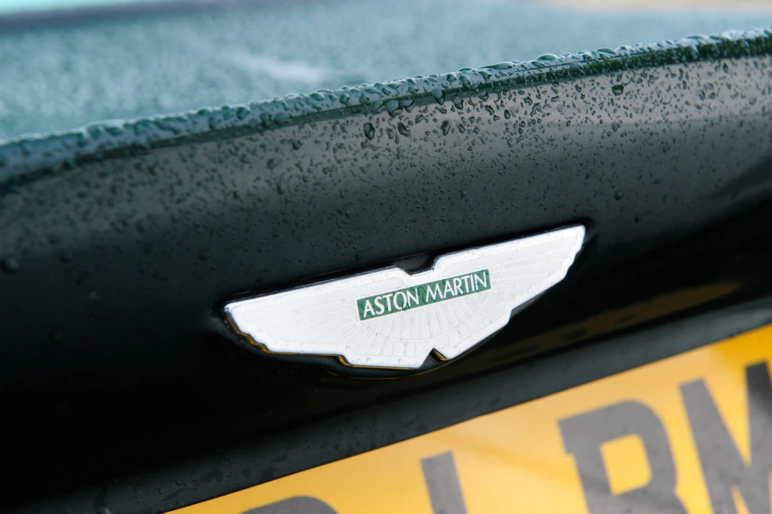 1996 Aston Martin V8 Coupe - Image 7 of 14
