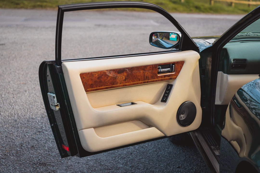 1996 Aston Martin V8 Coupe - Image 9 of 31