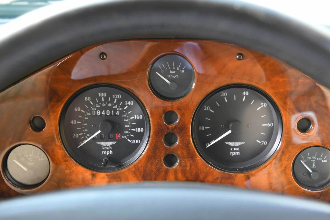 1996 Aston Martin V8 Coupe - Image 15 of 31