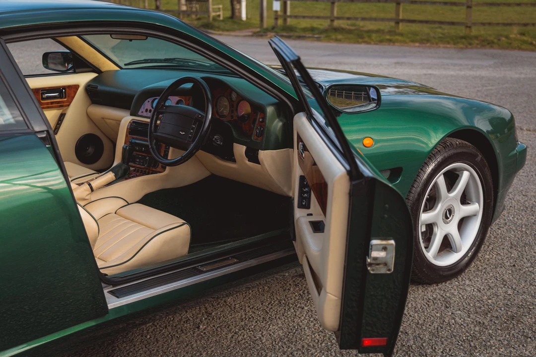 1996 Aston Martin V8 Coupe - Image 16 of 31