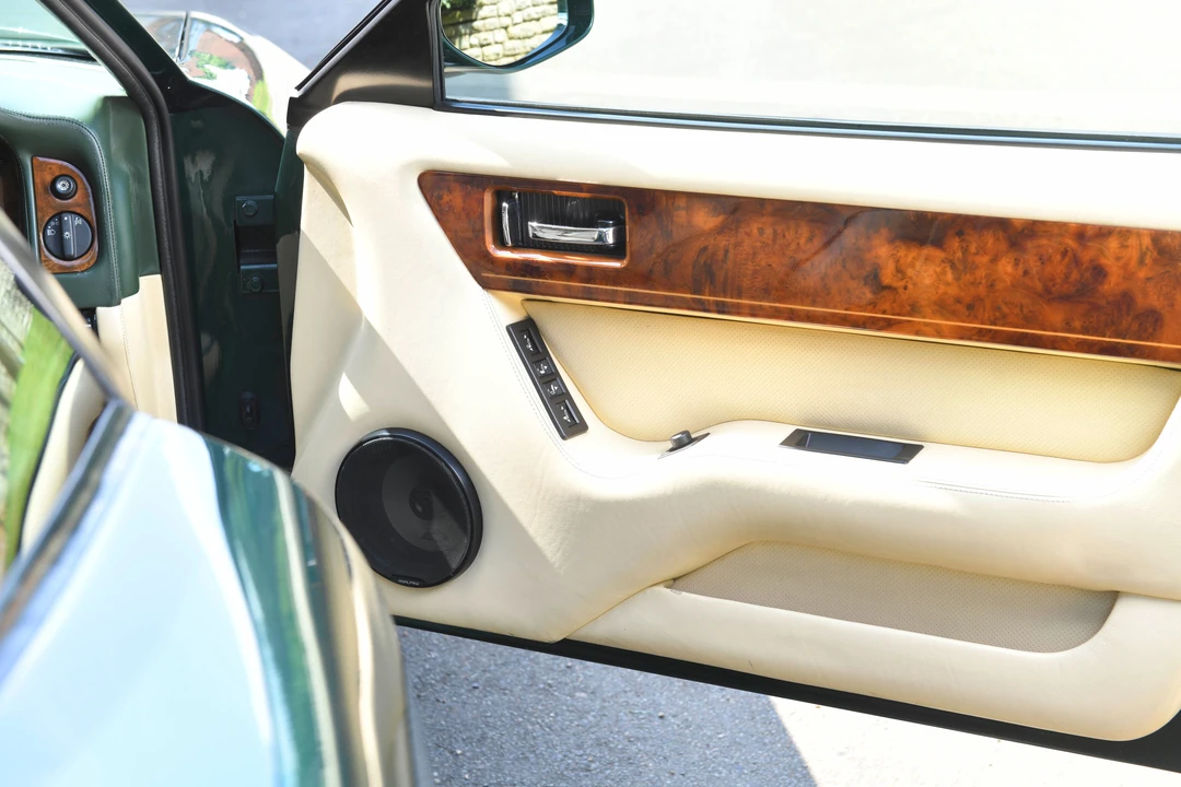 1996 Aston Martin V8 Coupe - Image 31 of 31