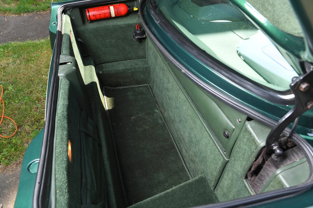 1996 Aston Martin V8 Coupe - Image 5 of 31
