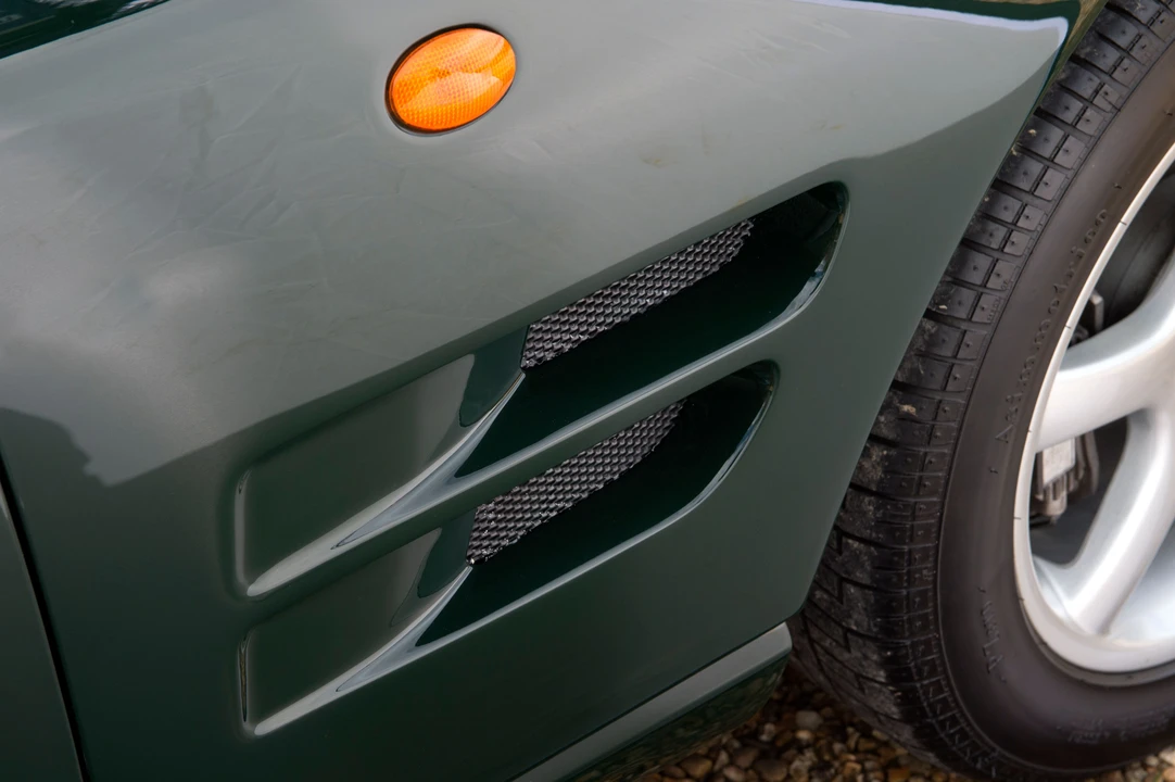 1996 Aston Martin V8 Coupe - Image 5 of 31