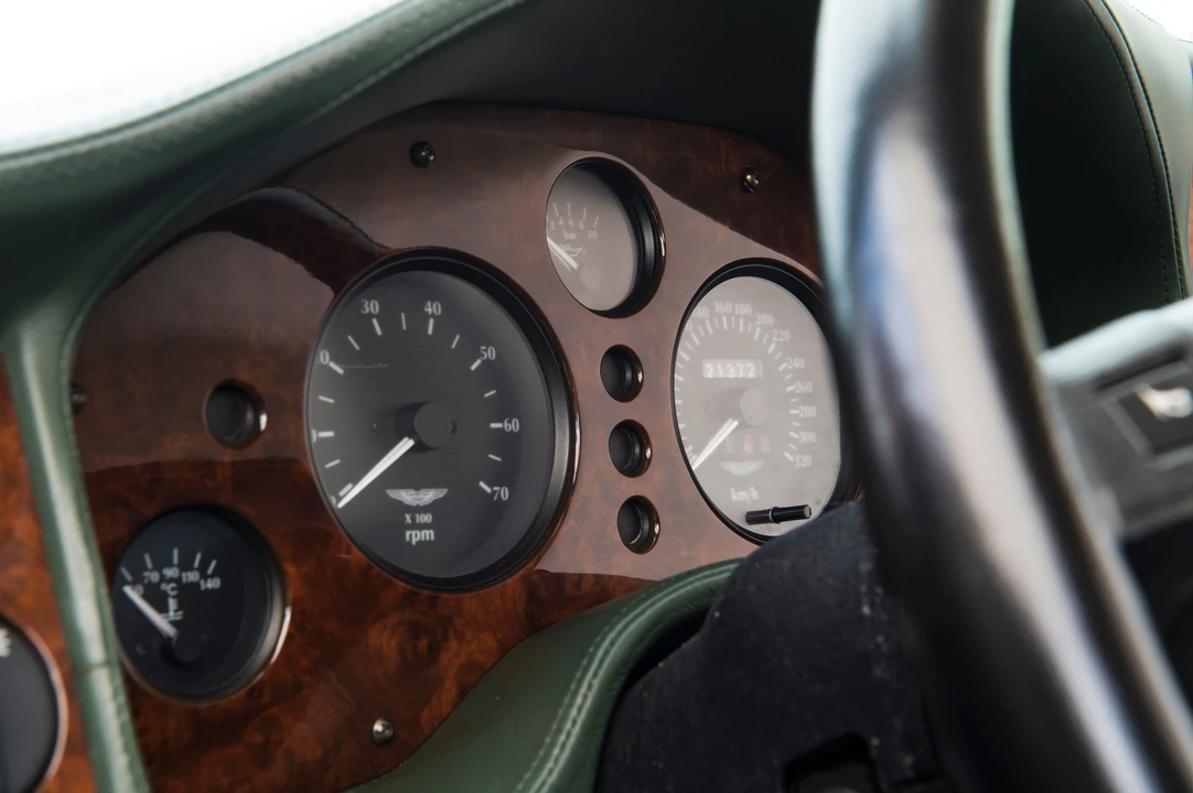 1996 Aston Martin V8 Coupe - Image 15 of 31