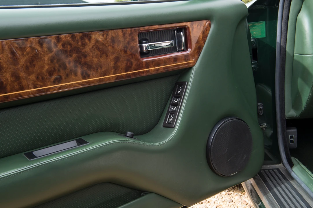 1996 Aston Martin V8 Coupe - Image 13 of 31