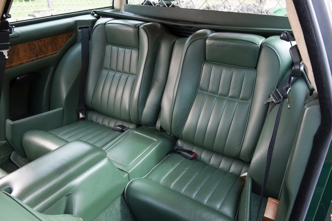 1996 Aston Martin V8 Coupe - Image 24 of 31
