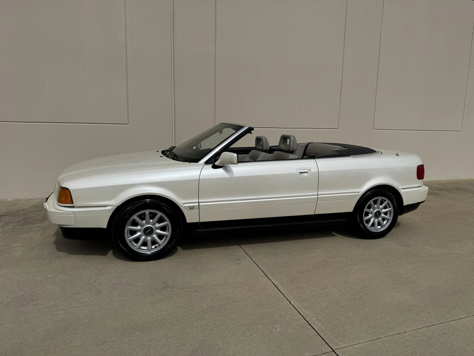 1996 Audi Coupe & Cabriolet - Image 27 of 31
