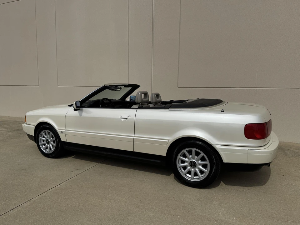 1996 Audi Coupe & Cabriolet - Image 25 of 31