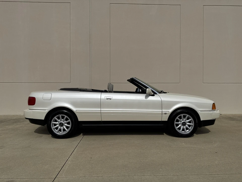 1996 Audi Coupe & Cabriolet - Image 12 of 31