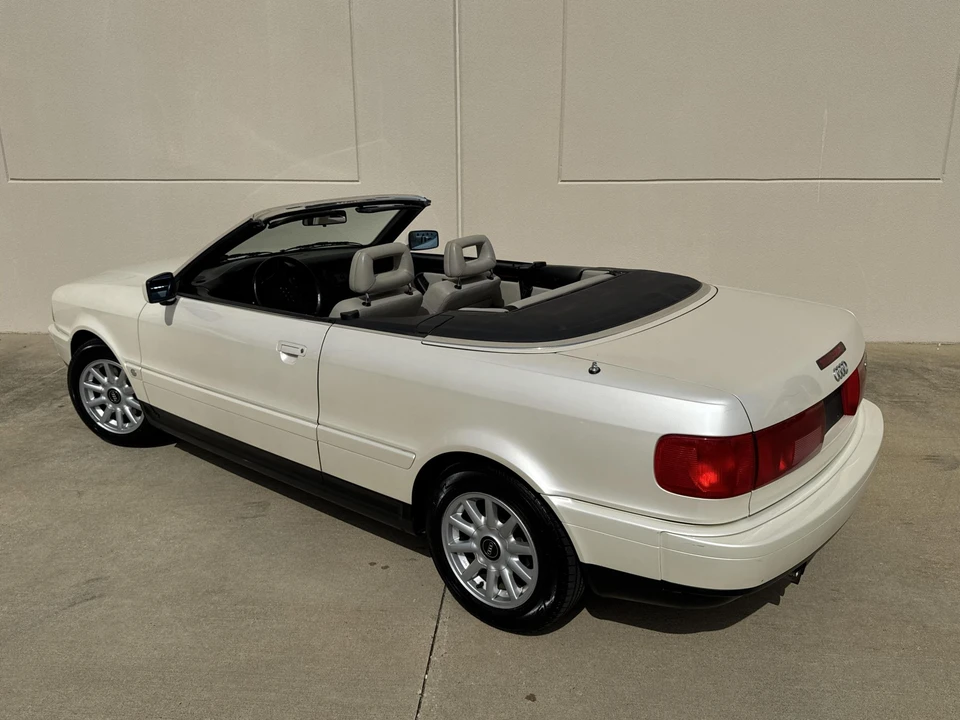 1996 Audi Coupe & Cabriolet - Image 21 of 31