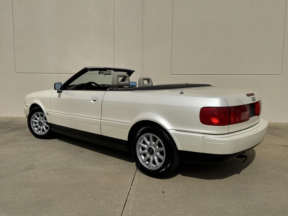 1996 Audi Coupe & Cabriolet - Image 23 of 31