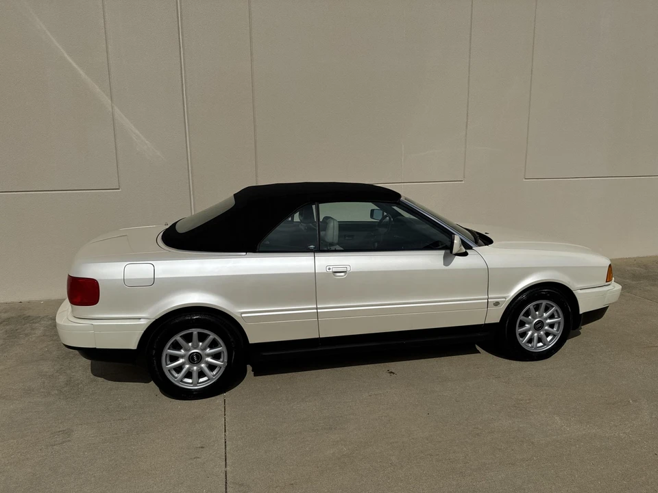 1996 Audi Coupe & Cabriolet - Image 29 of 31