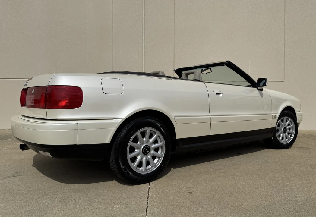 1996 Audi Coupe & Cabriolet - Image 16 of 31