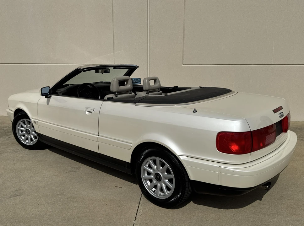 1996 Audi Coupe & Cabriolet - Image 22 of 31