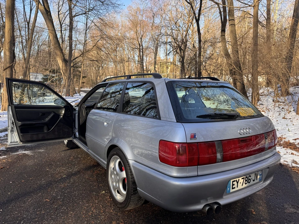 1996 Audi RS2 Avant - Image 28 of 31