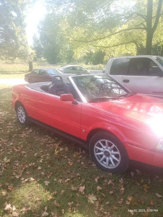 1996 Audi Coupe & Cabriolet - Image 8 of 8