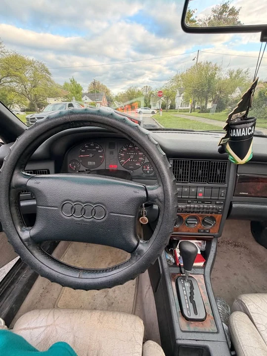 1996 Audi Coupe & Cabriolet - Image 8 of 8