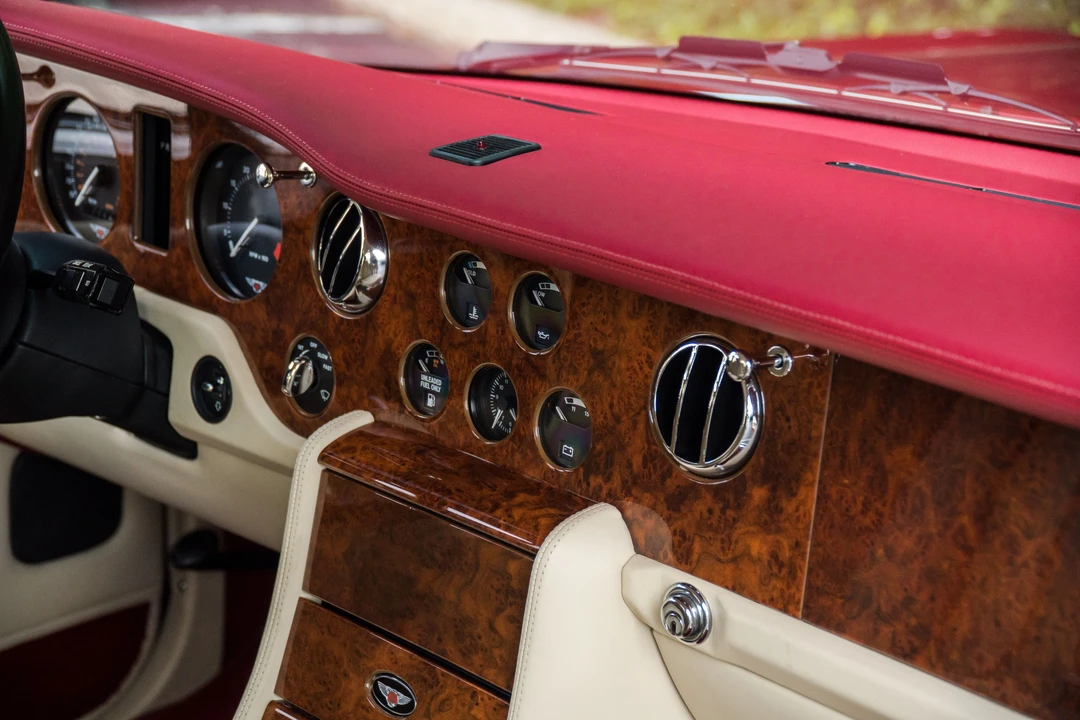 1996 Bentley Brooklands - Image 24 of 31