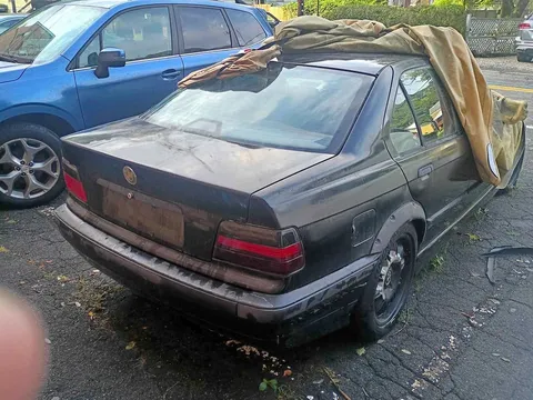 1996 BMW 3 Series 318i Sedan 4D
