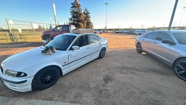 1996 BMW 325i Sedan