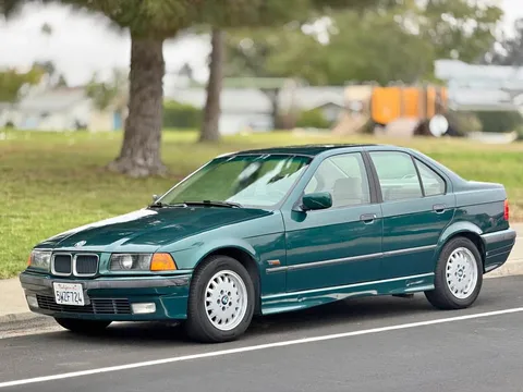 1996 BMW 328i Sedan