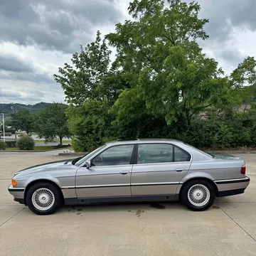 1996 BMW 7 Series 740iL