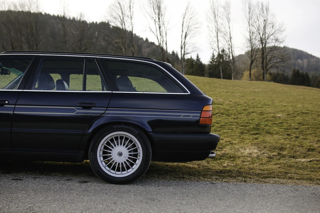 1996 BMW Alpina B10 - Image 30 of 31