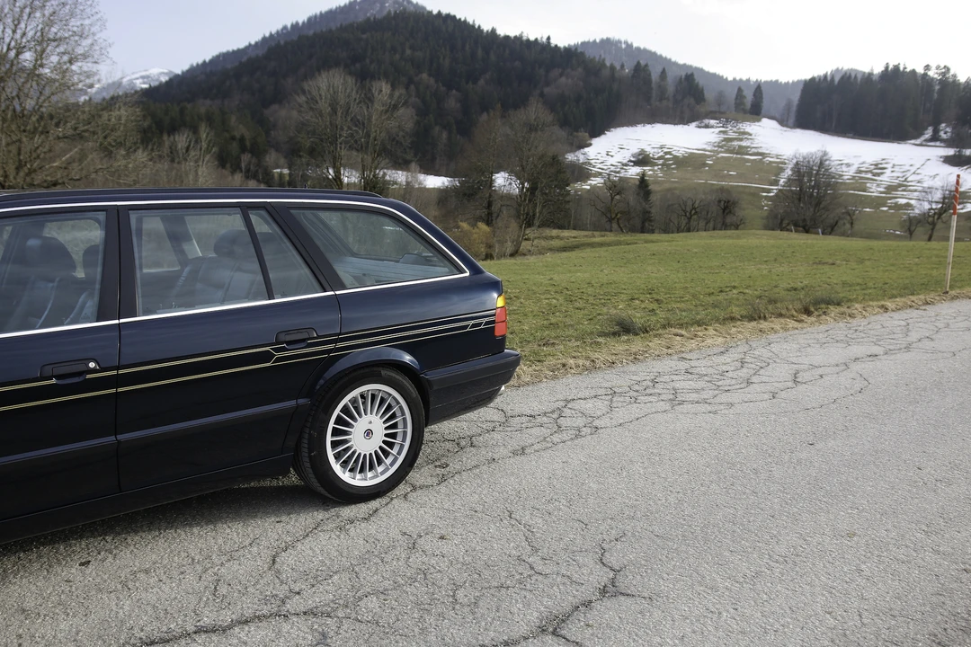 1996 BMW Alpina B10 - Image 25 of 31