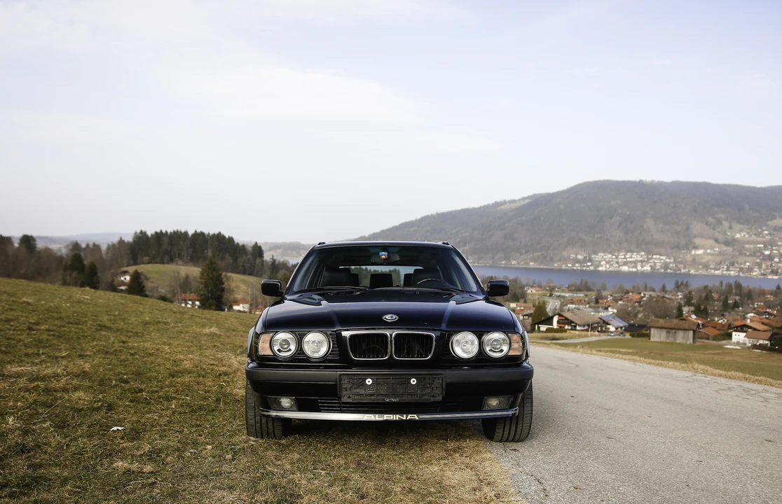 1996 BMW Alpina B10 - Image 3 of 31