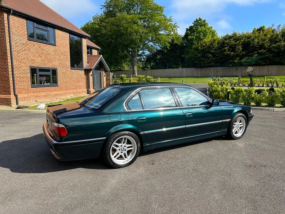 1996 BMW E38 750i & 750iL Sedan - Image 16 of 30