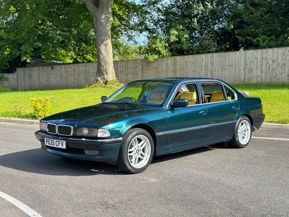 1996 BMW E38 750i & 750iL Sedan - Image 8 of 30