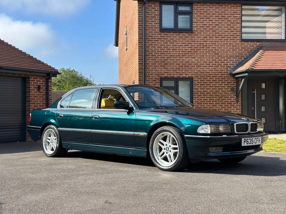1996 BMW E38 750i & 750iL Sedan - Image 7 of 30