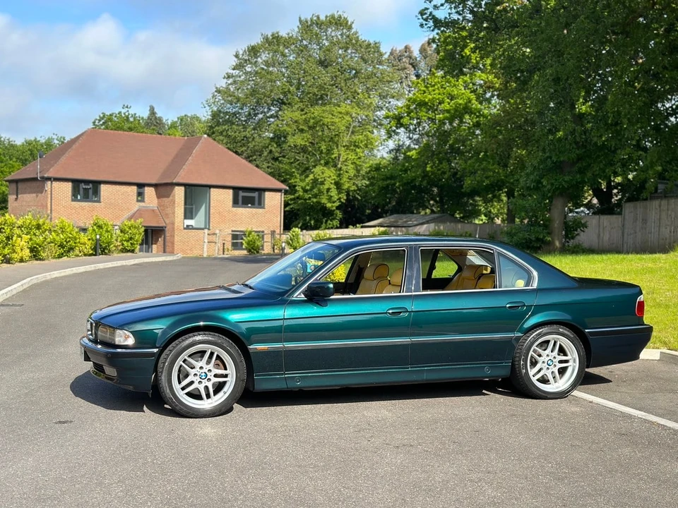 1996 BMW E38 750i & 750iL Sedan - Image 5 of 30