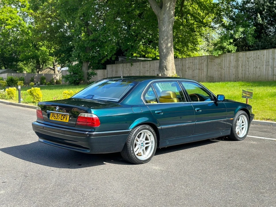 1996 BMW E38 750i & 750iL Sedan - Image 10 of 30