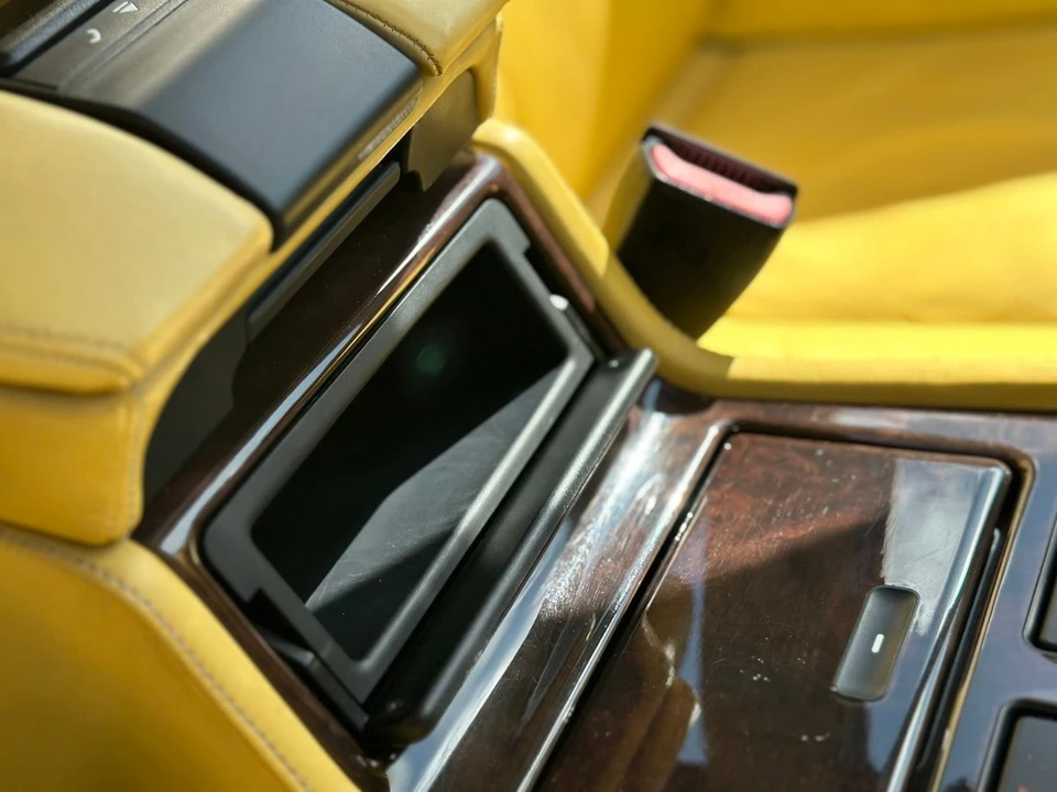 1996 BMW E38 750i & 750iL Sedan - Image 24 of 30