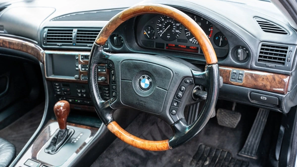 1996 BMW E38 750i & 750iL Sedan - Image 19 of 30