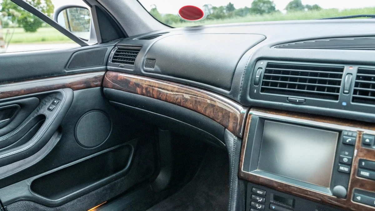 1996 BMW E38 750i & 750iL Sedan - Image 30 of 30